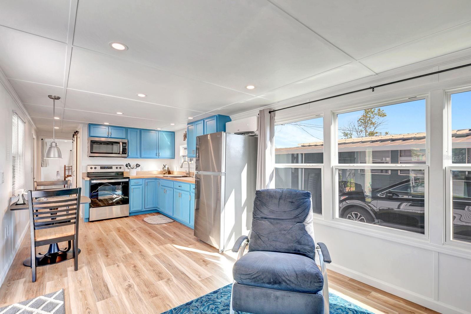 FLORIDANA MOBILE HOMESITE - Residential