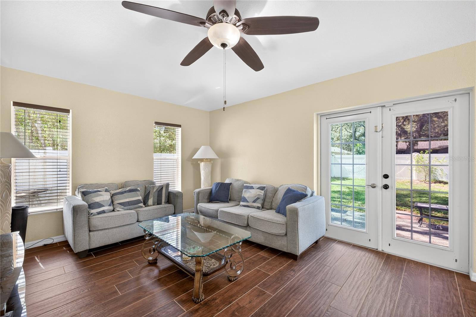 SPRING HILL - Residential