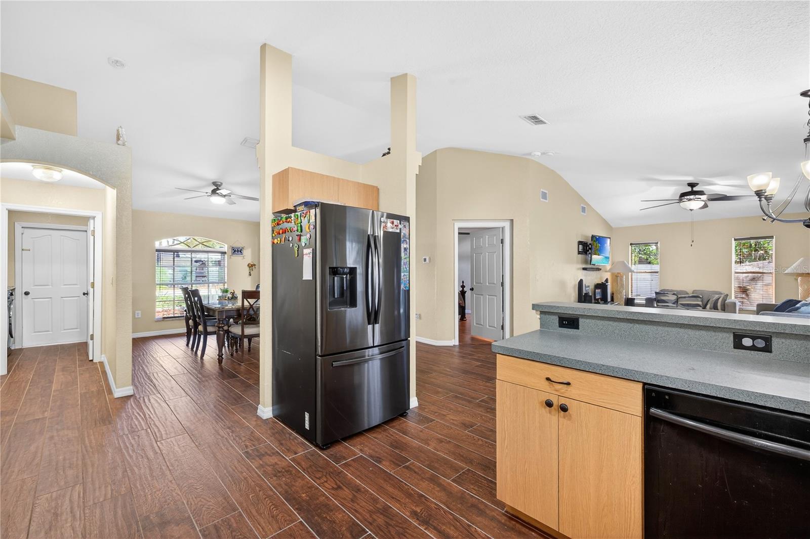 SPRING HILL - Residential