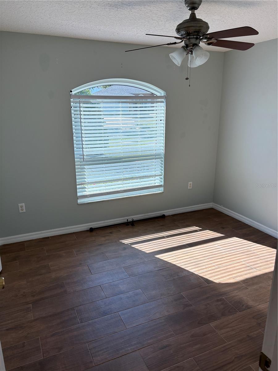 NORTH RIDGE PH 02 - Residential Lease