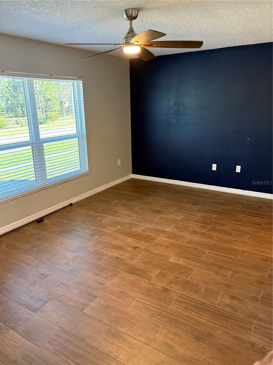 NORTH RIDGE PH 02 - Residential Lease