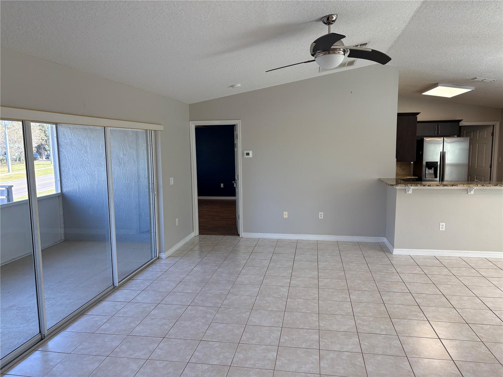 NORTH RIDGE PH 02 - Residential Lease