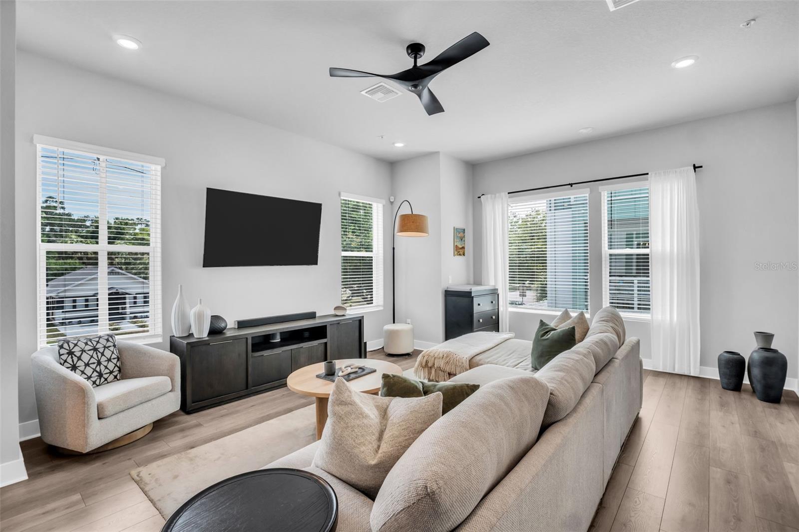 GRAND CENTRAL DISTRICT TWNHMS - Residential