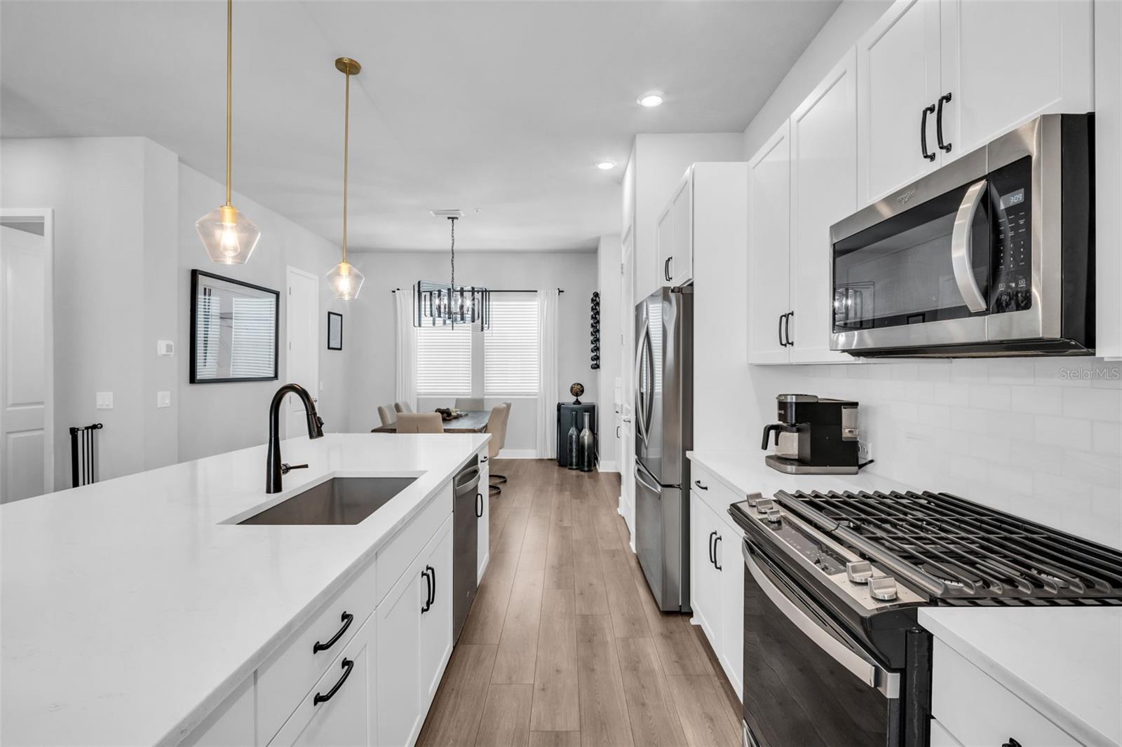 GRAND CENTRAL DISTRICT TWNHMS - Residential