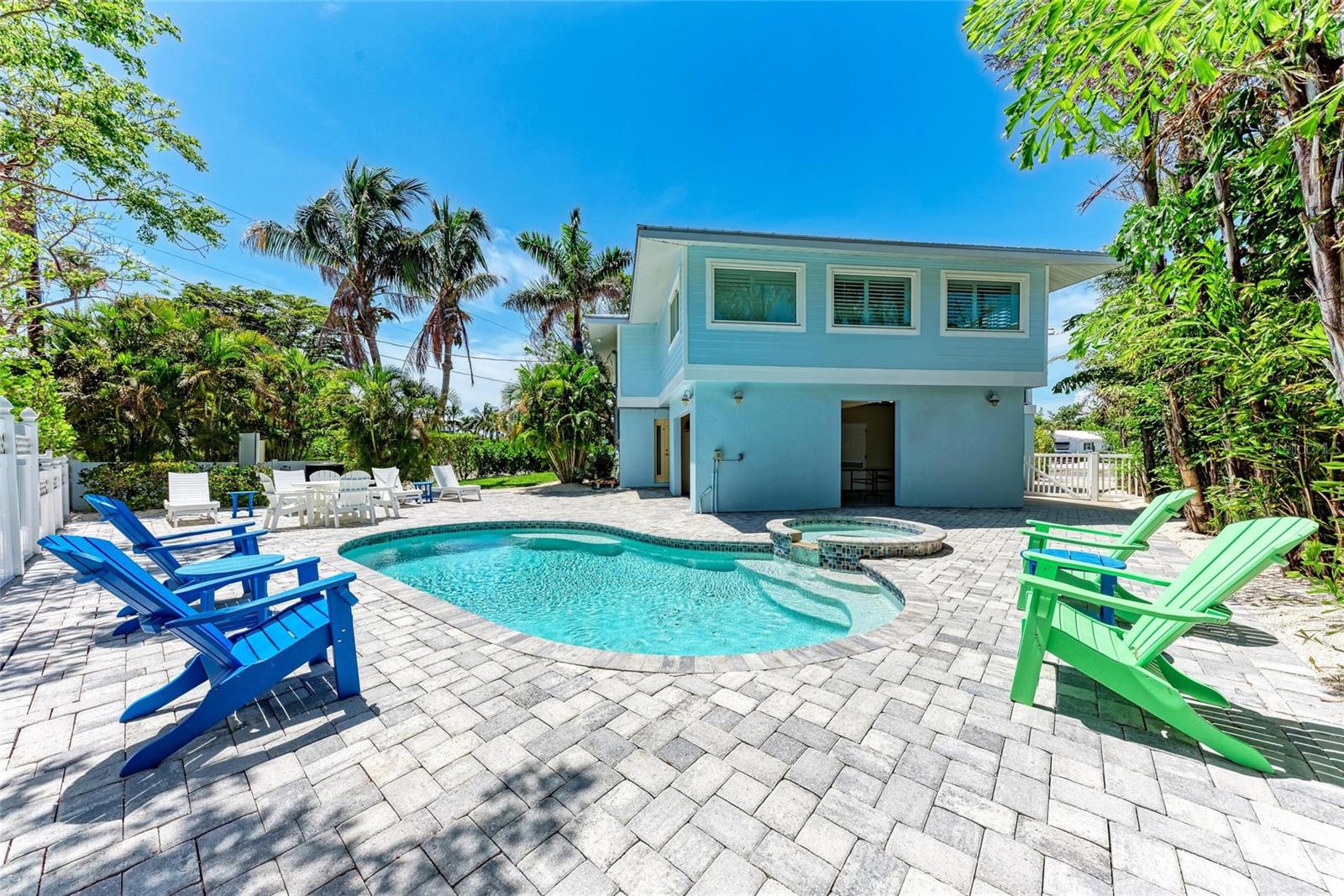 LUANA ISLES 1ST ADD - Residential