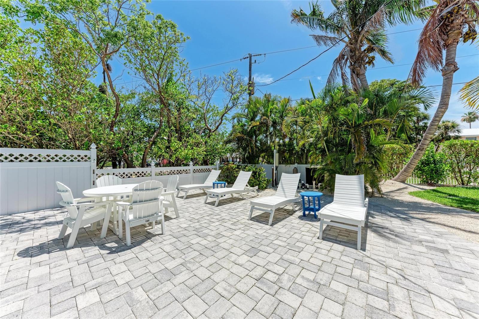 LUANA ISLES 1ST ADD - Residential