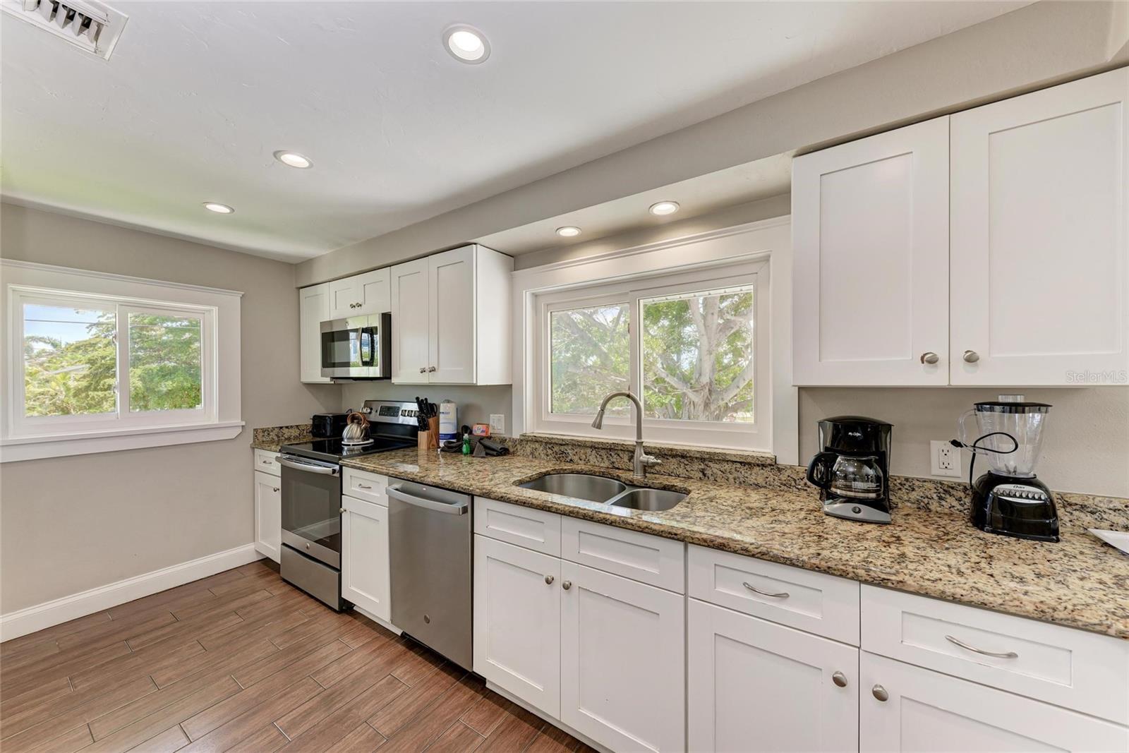 LUANA ISLES 1ST ADD - Residential