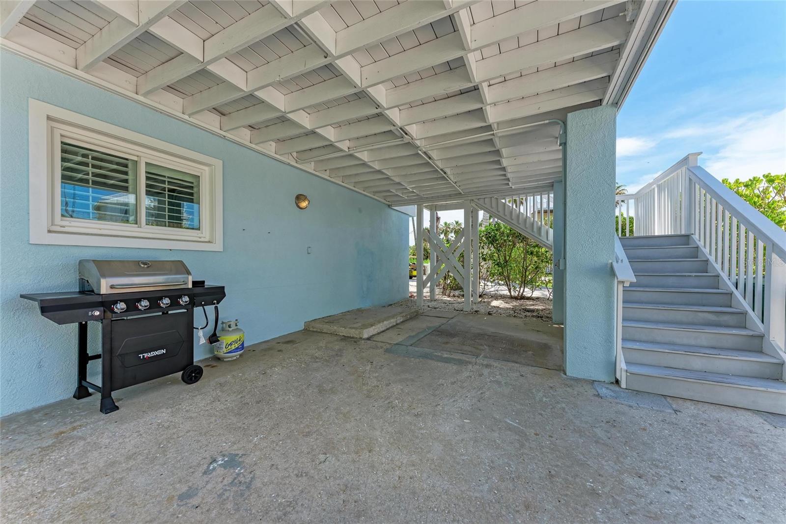 LUANA ISLES 1ST ADD - Residential
