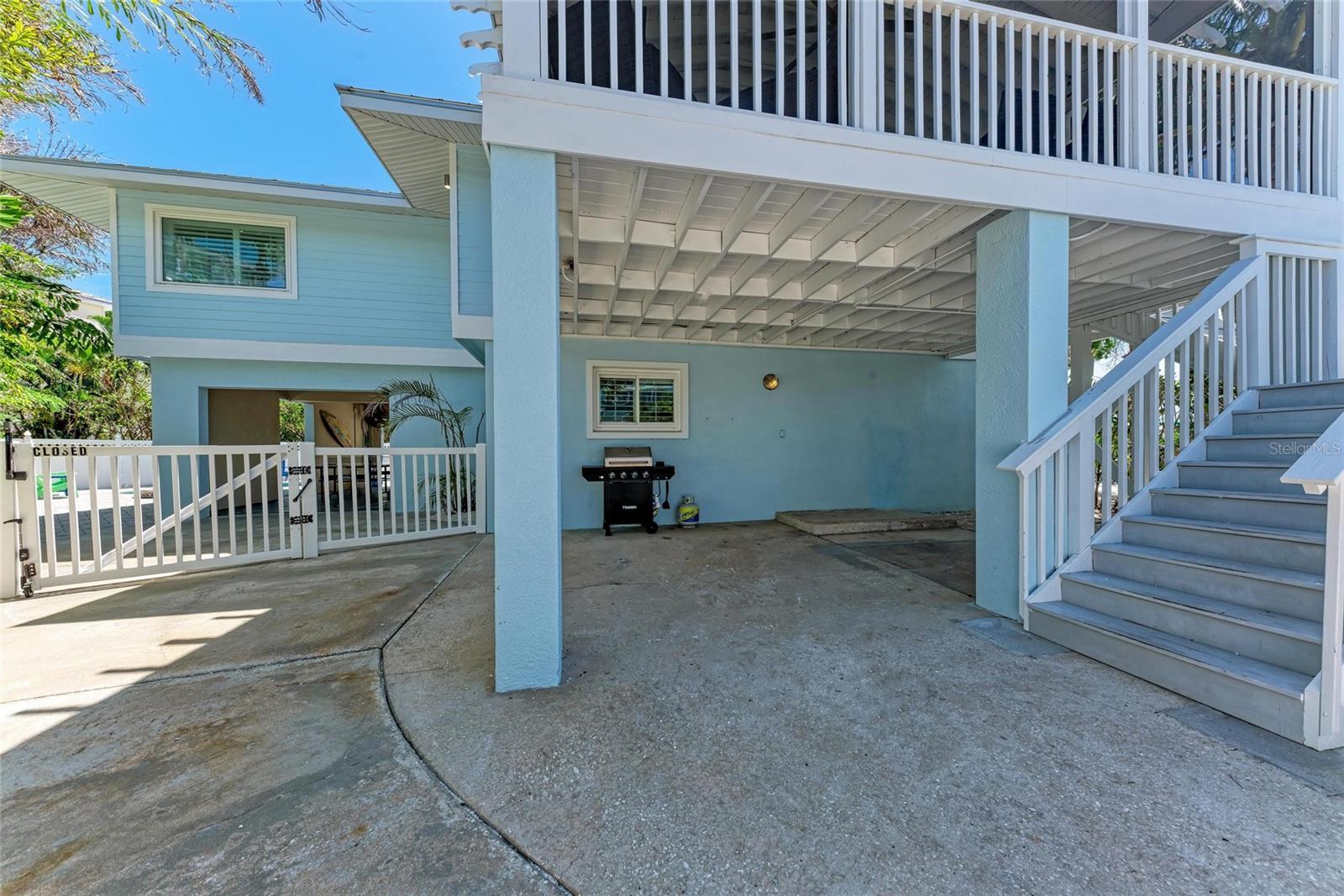 LUANA ISLES 1ST ADD - Residential