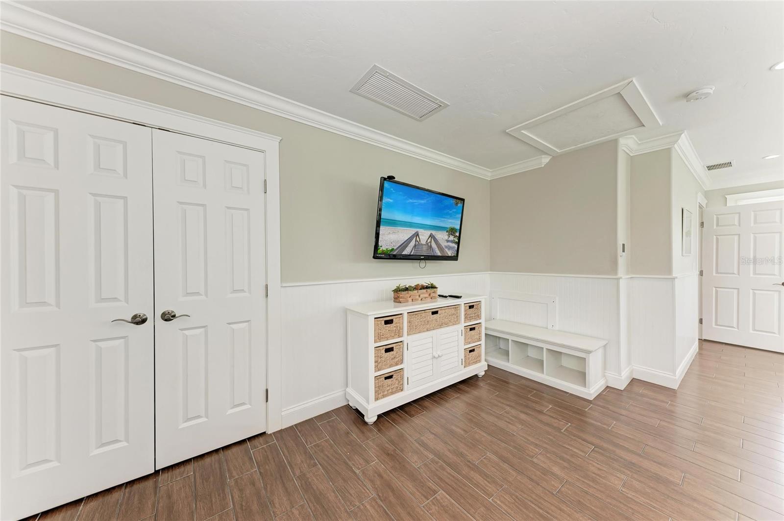LUANA ISLES 1ST ADD - Residential