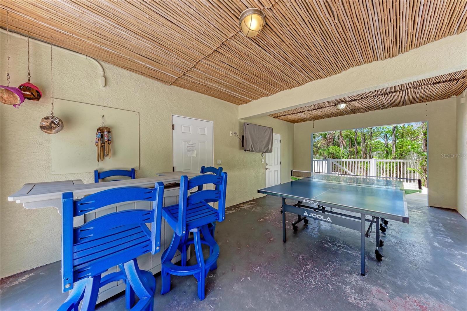 LUANA ISLES 1ST ADD - Residential