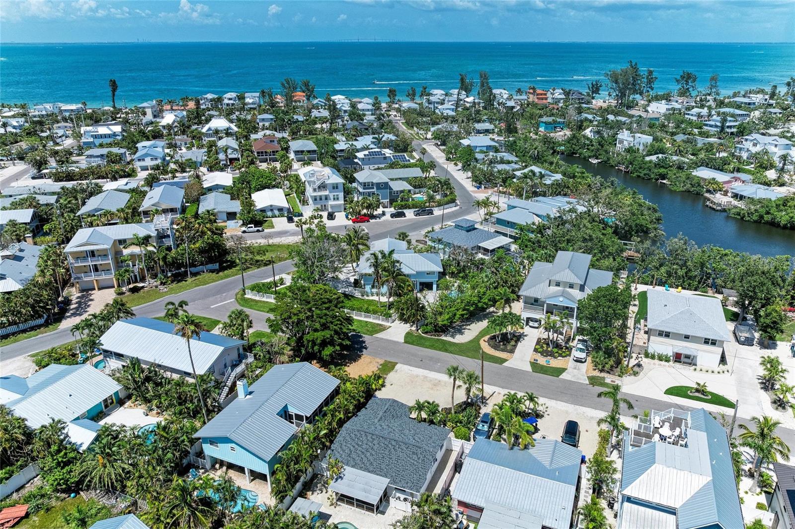 LUANA ISLES 1ST ADD - Residential