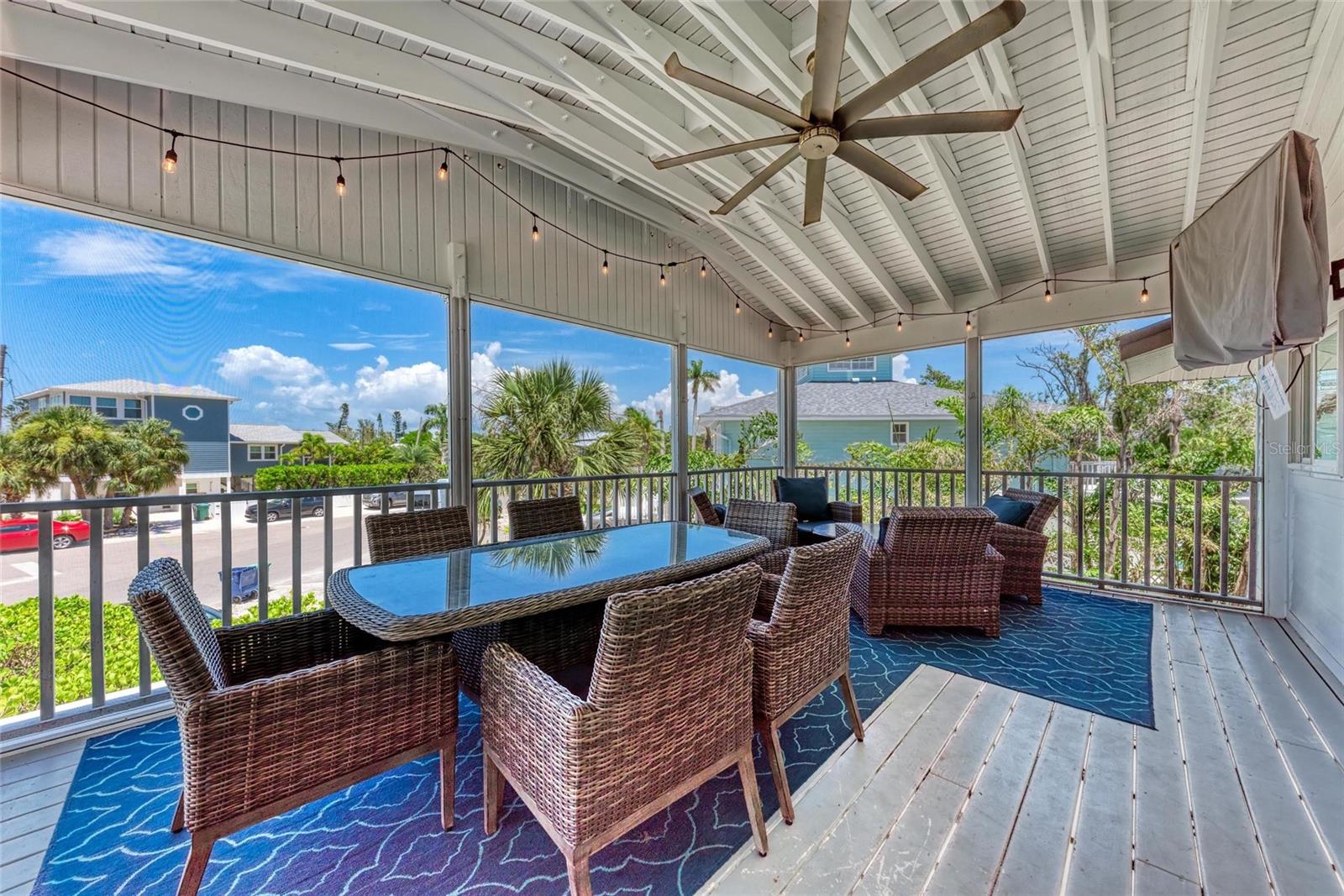 LUANA ISLES 1ST ADD - Residential