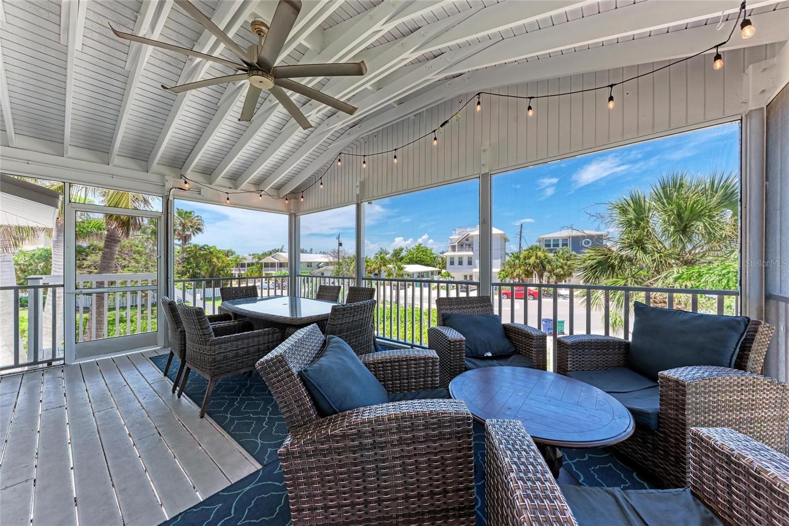 LUANA ISLES 1ST ADD - Residential