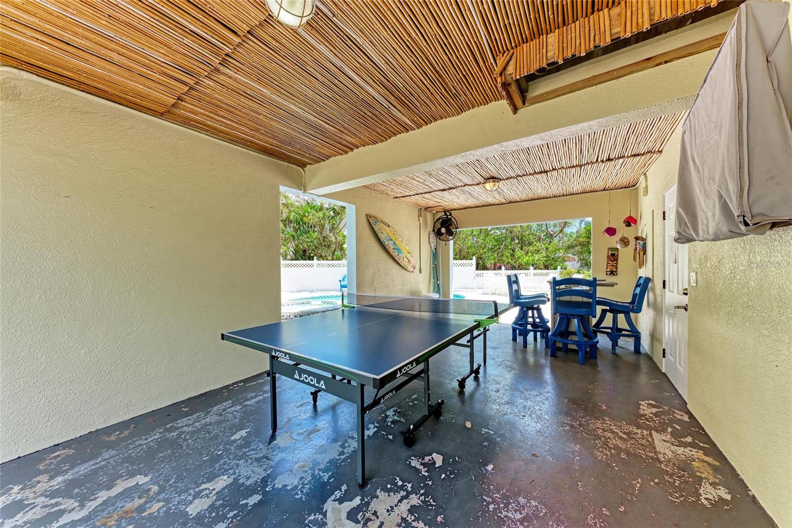 LUANA ISLES 1ST ADD - Residential