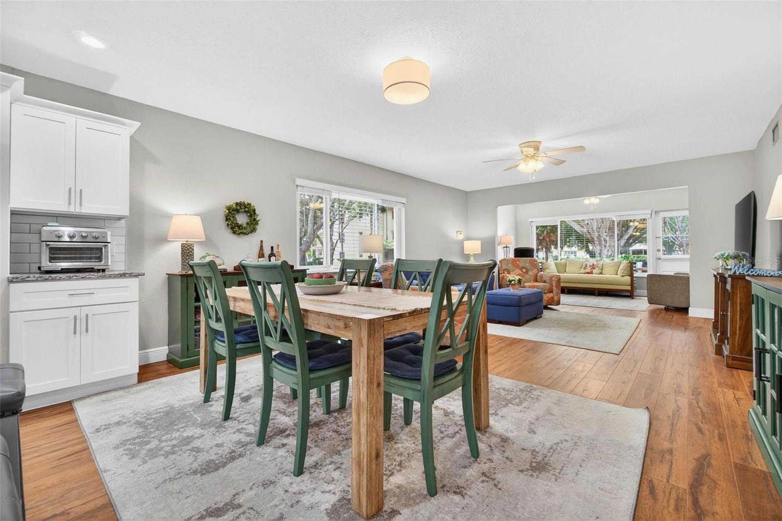 ON TOP OF THE WORLD - Residential Lease