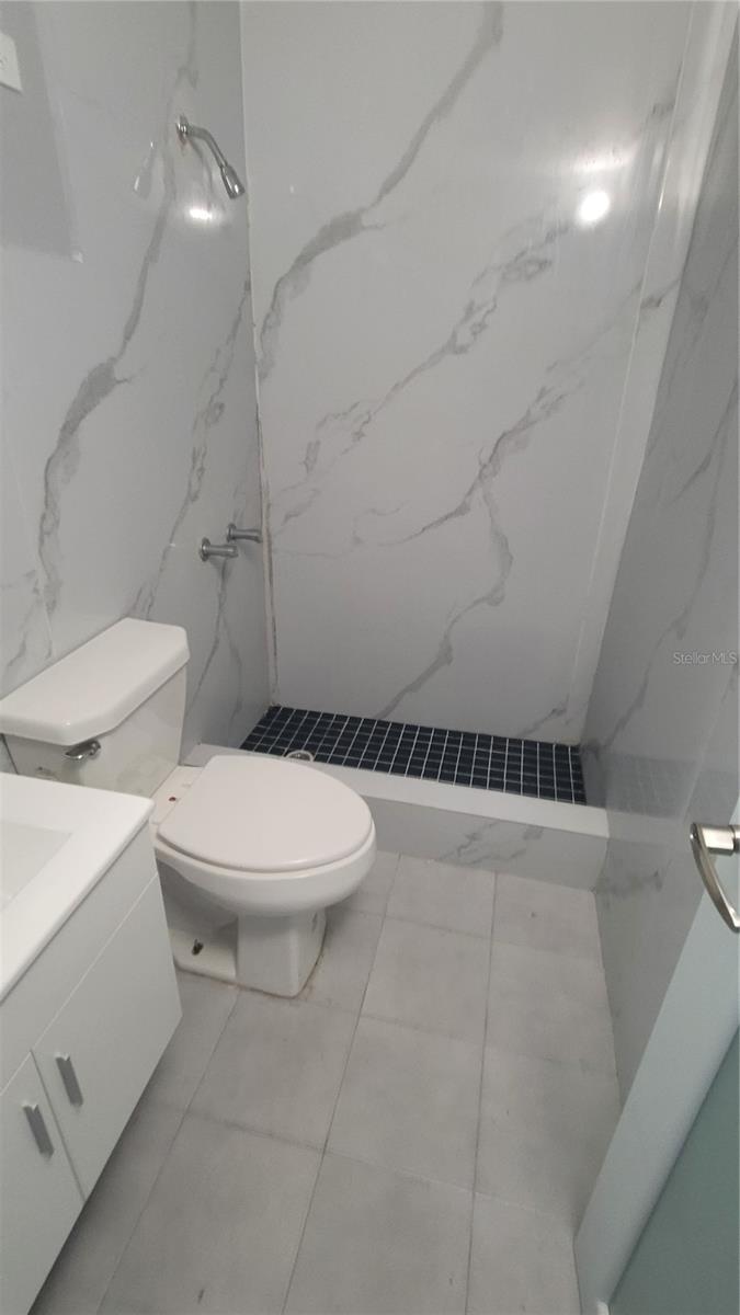 2A3 APT-4 AVE. LAUREL