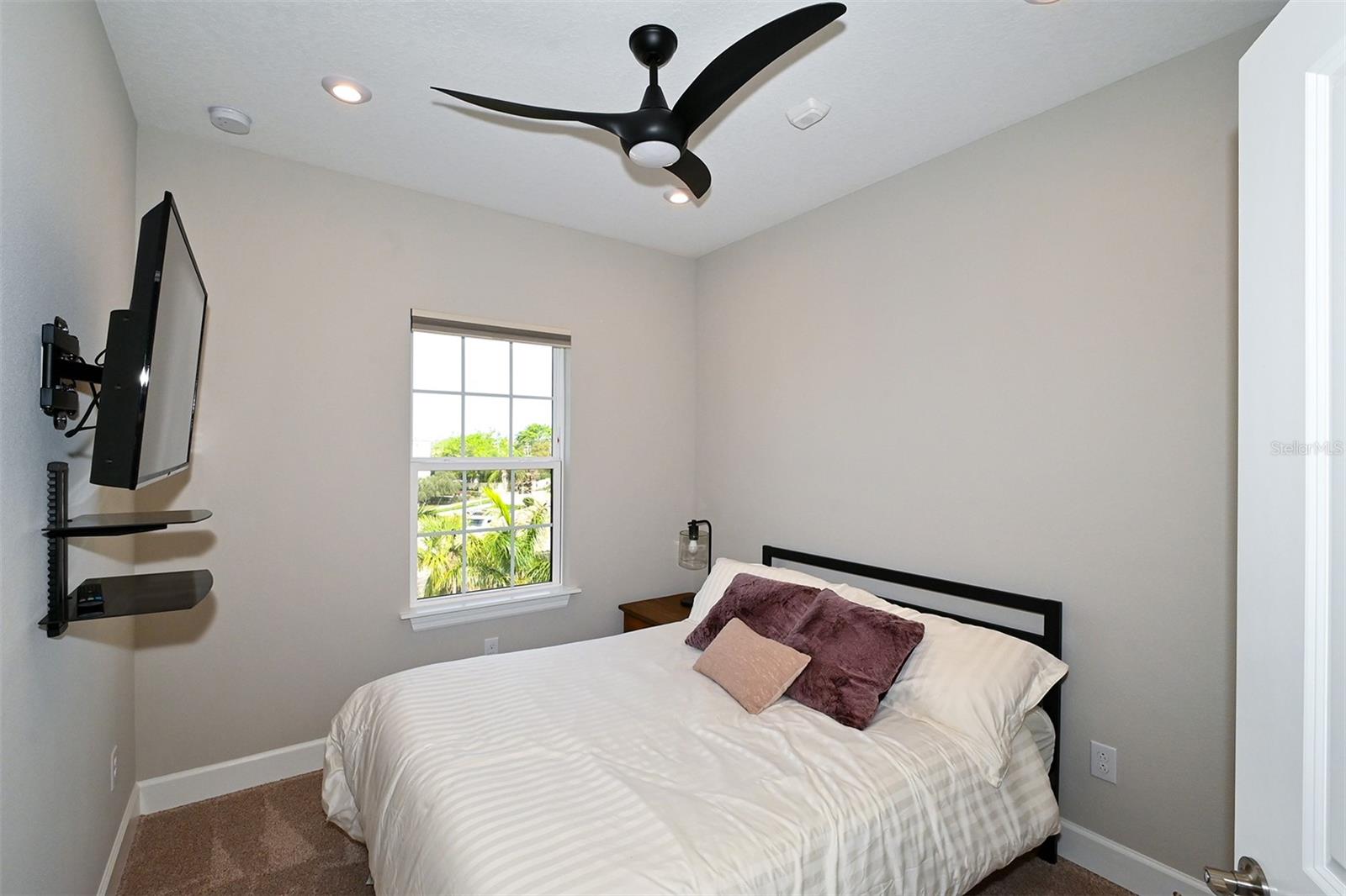 PHILLIPPI LANDINGS - Residential