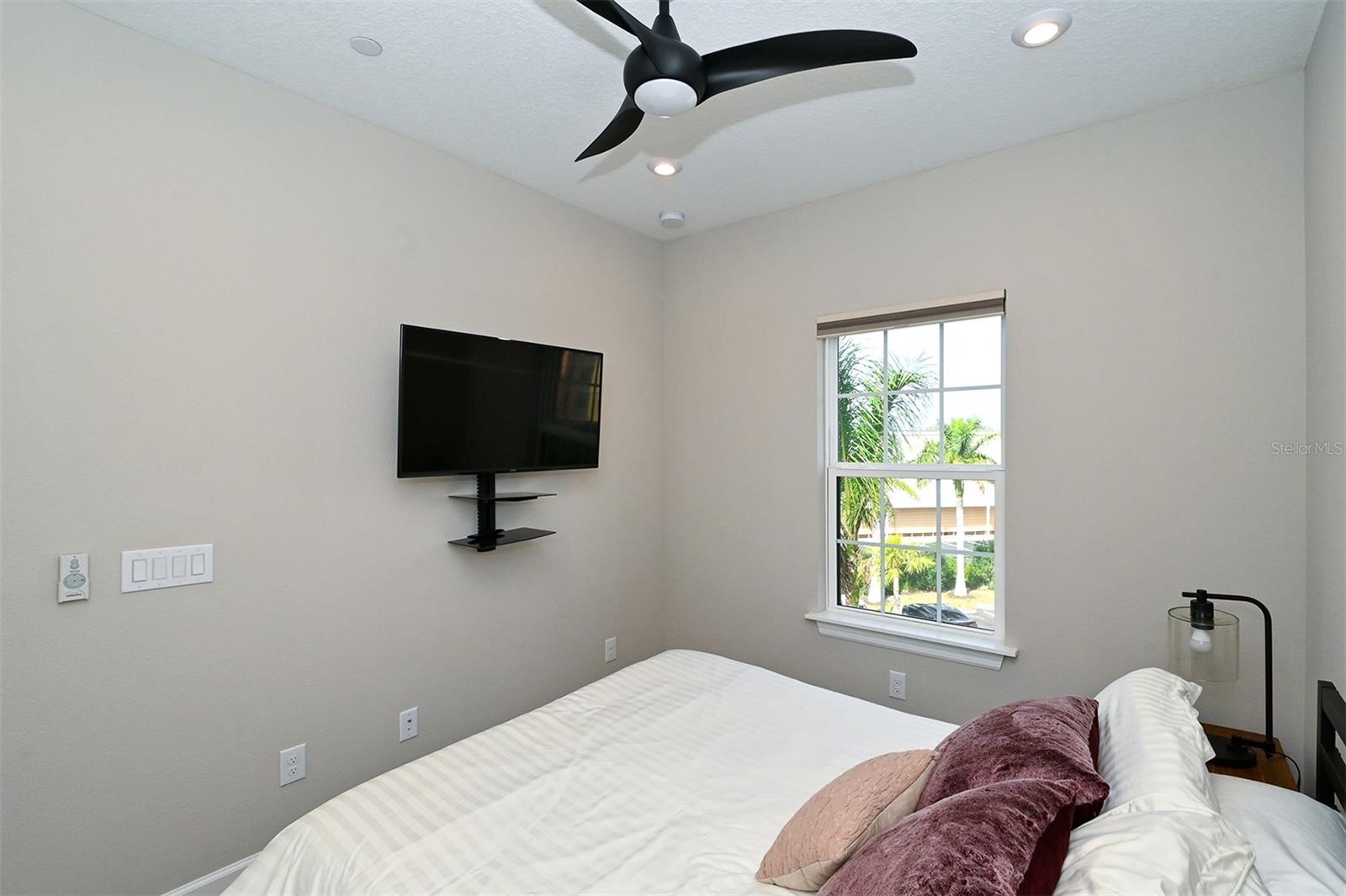 PHILLIPPI LANDINGS - Residential