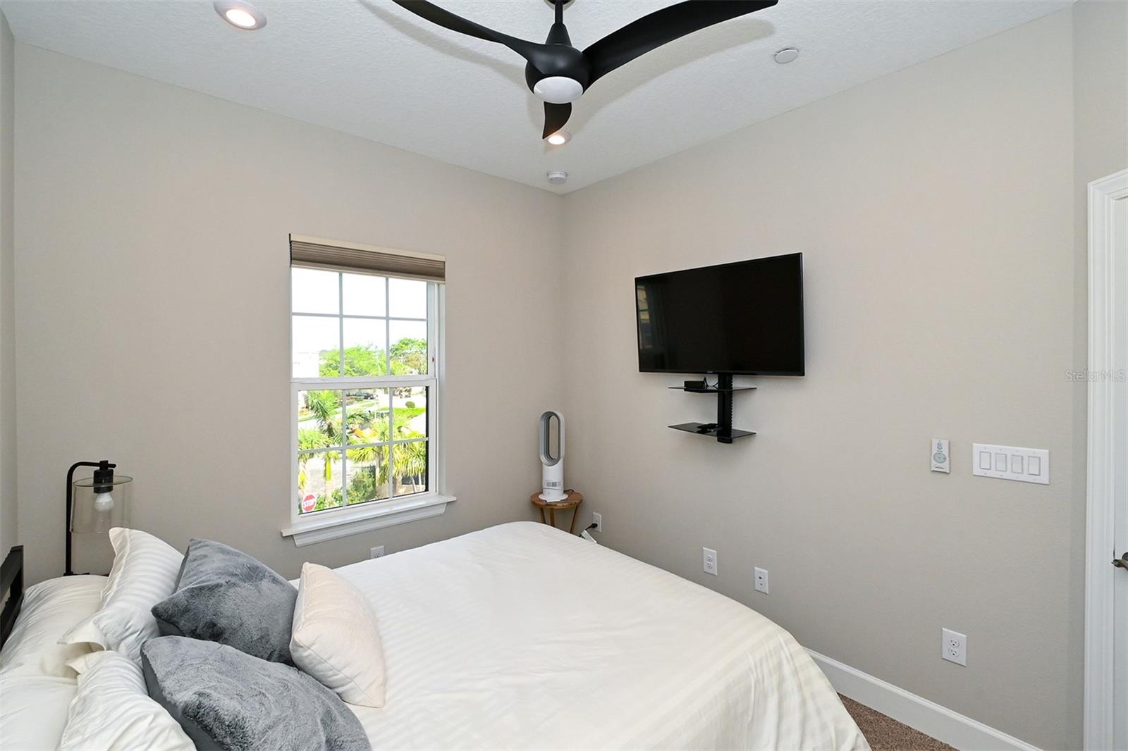 PHILLIPPI LANDINGS - Residential