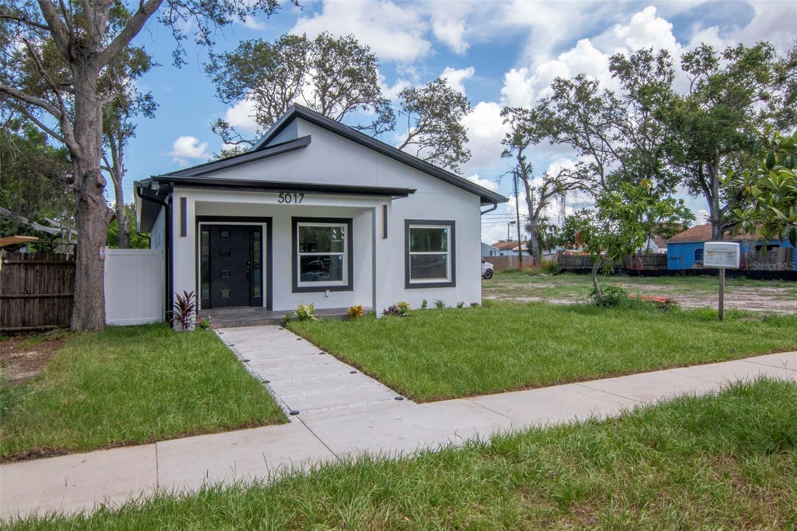 ARDMORE HEIGHTS - Residential