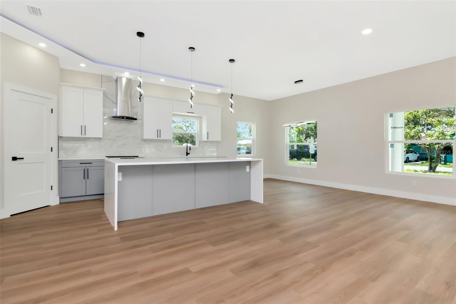 ARDMORE HEIGHTS - Residential