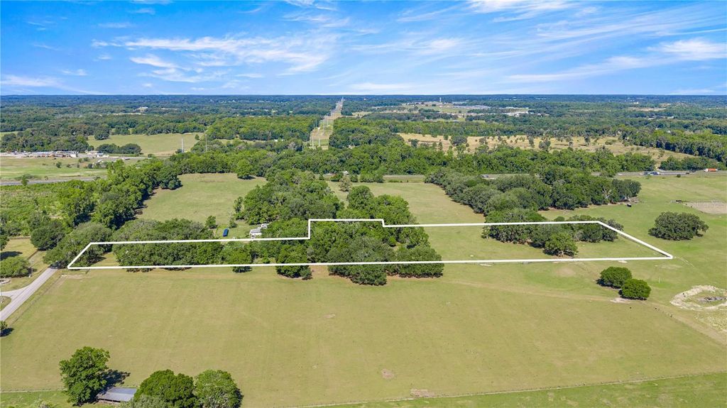 Photo of 1075 NW 100th Street, Ocala, FL 34475 (MLS # OM723619)