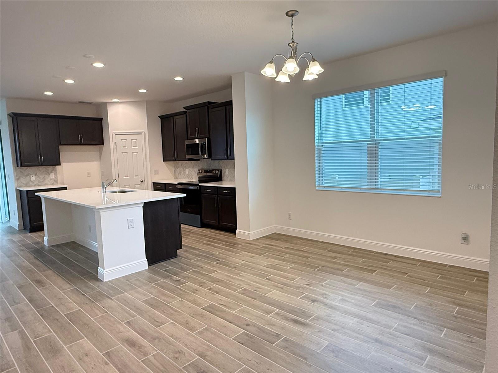RIDGEVIEW PH 4 - Residential