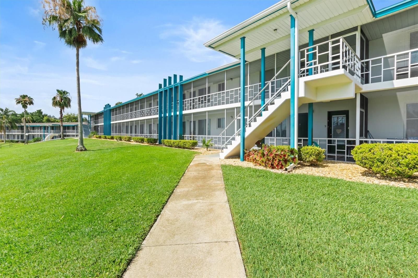 View LAKELAND, FL 33805 condo
