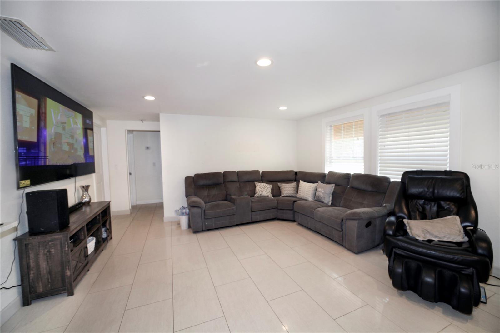 LENRAY HEIGHTS - Residential