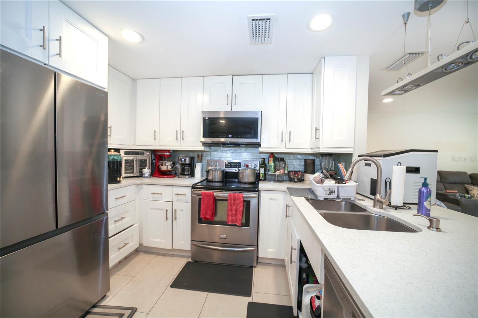 LENRAY HEIGHTS - Residential