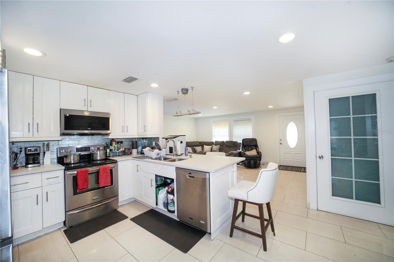 LENRAY HEIGHTS - Residential