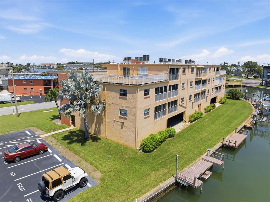 Photo of 175 116th Avenue #206, Treasure Island, FL 33706 (MLS # TB8542029)
