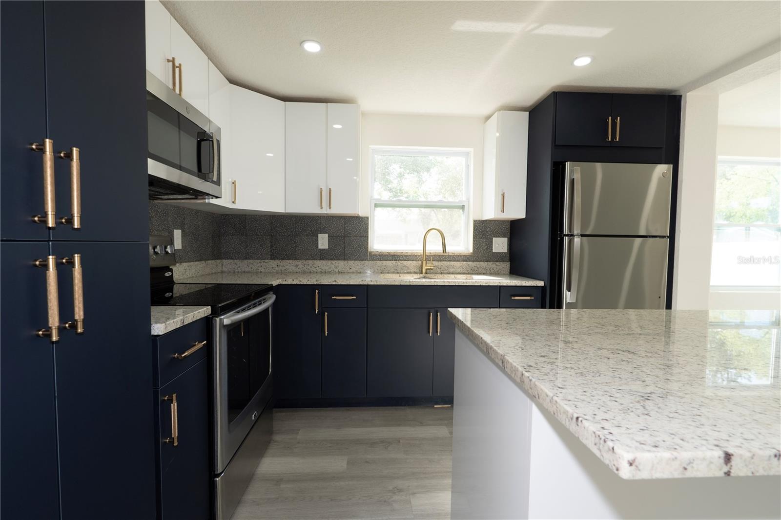 TAMPA OVERLOOK - Residential