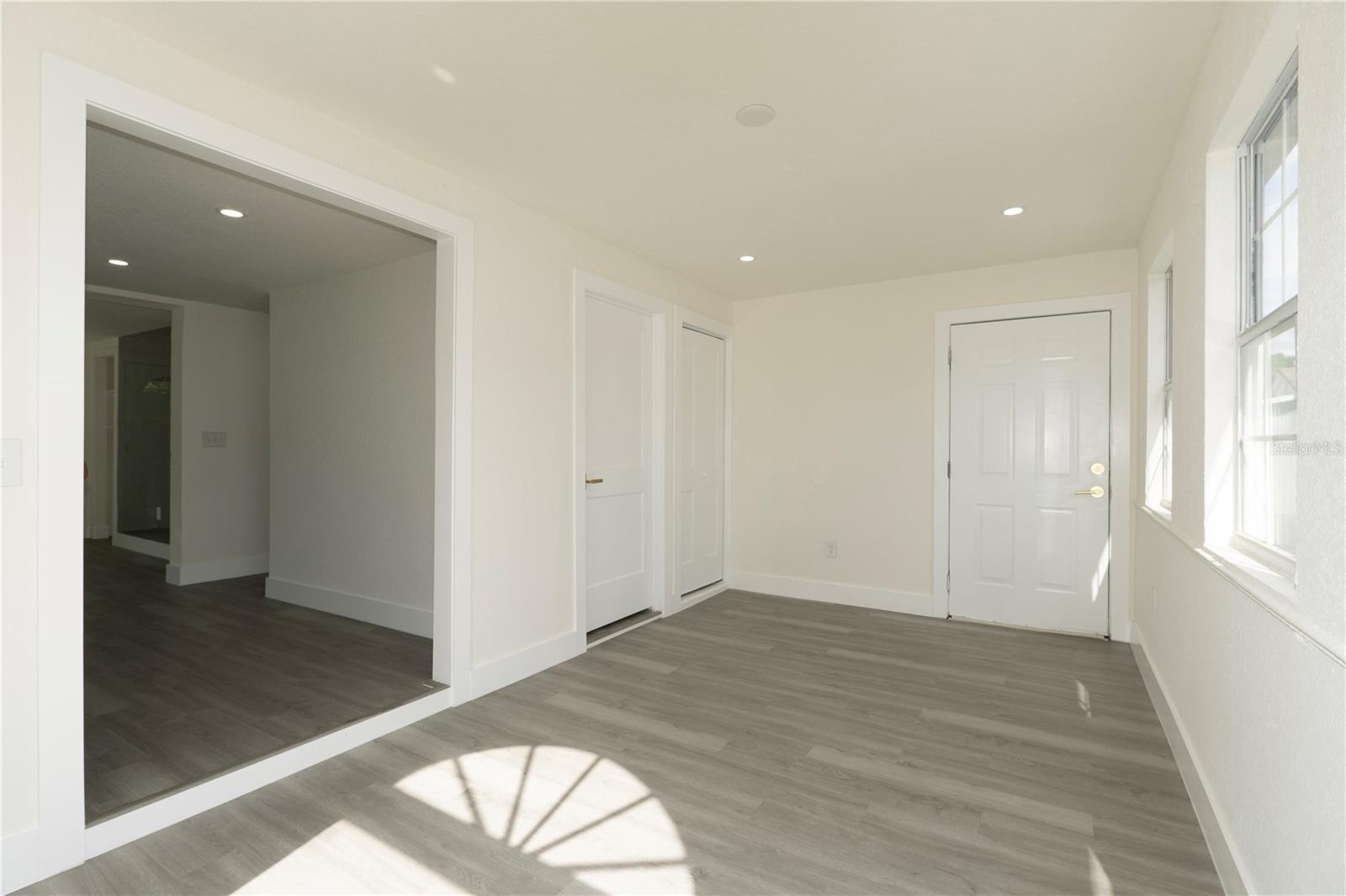 TAMPA OVERLOOK - Residential