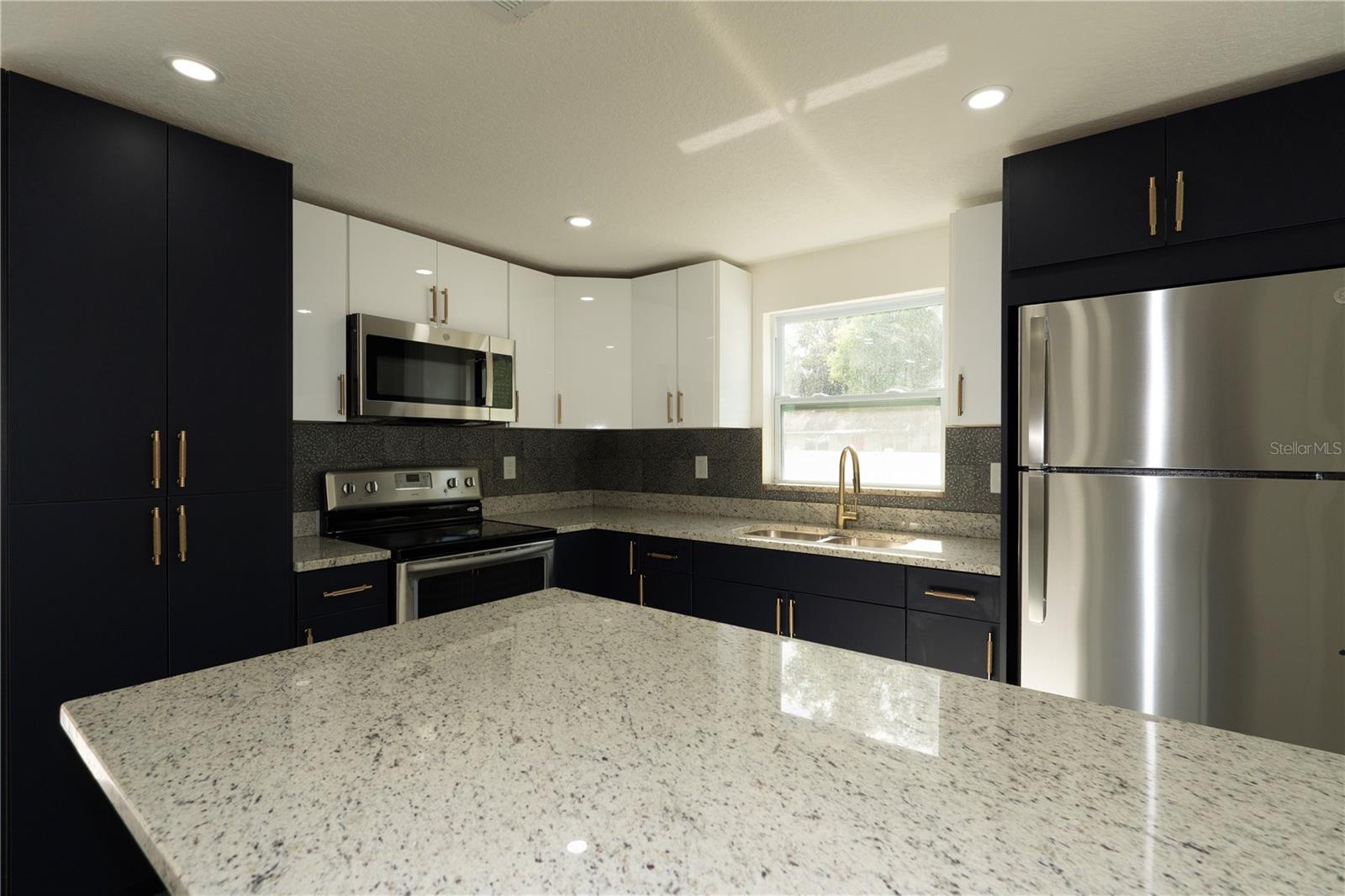 TAMPA OVERLOOK - Residential