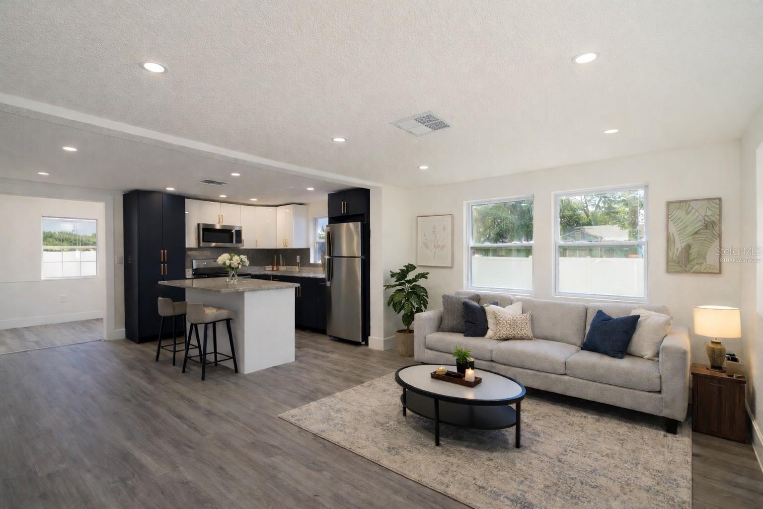 TAMPA OVERLOOK - Residential