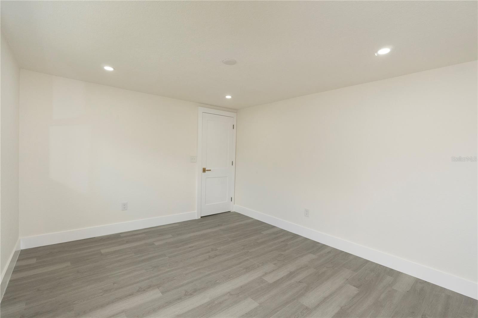 TAMPA OVERLOOK - Residential