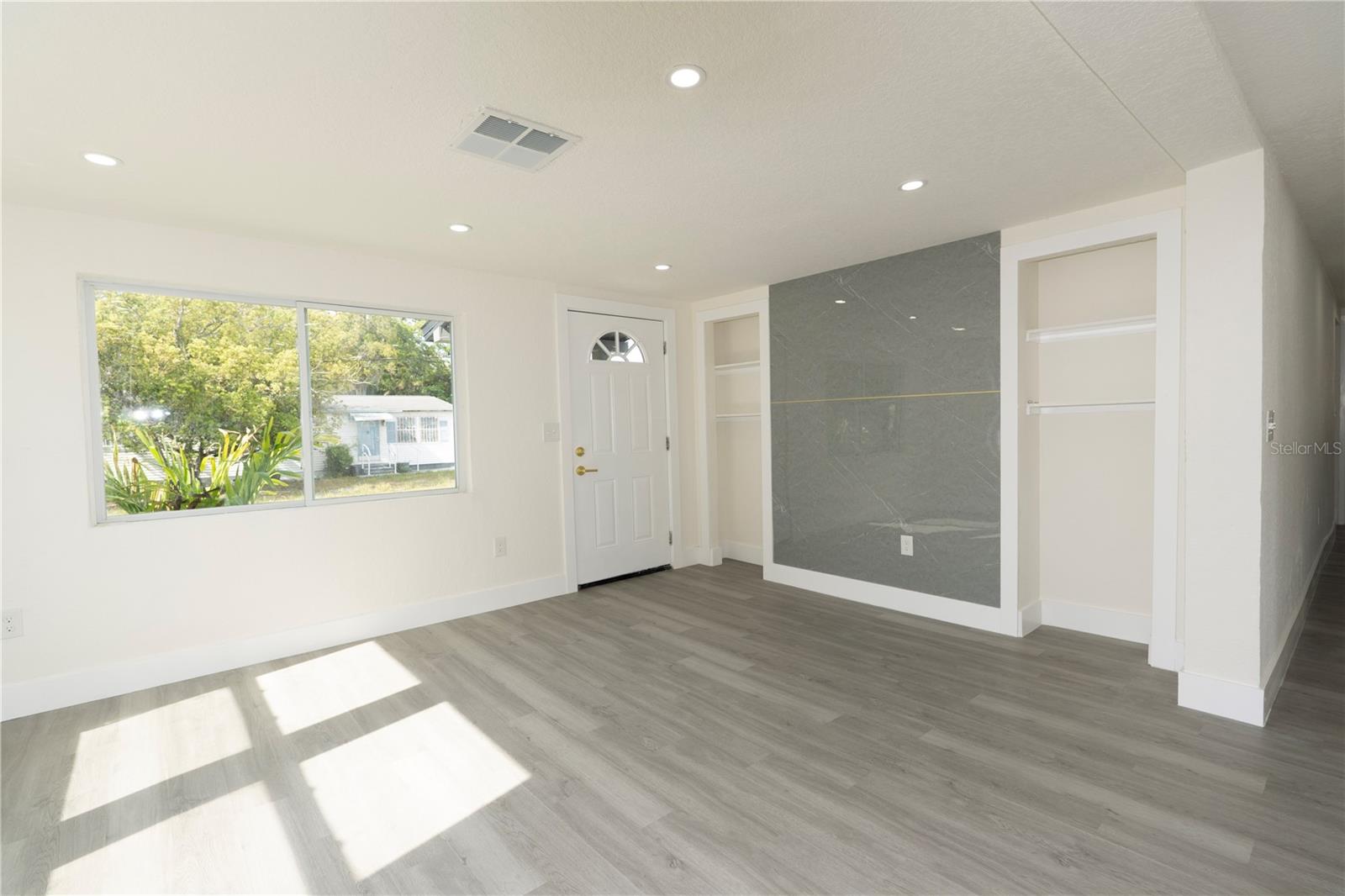 TAMPA OVERLOOK - Residential