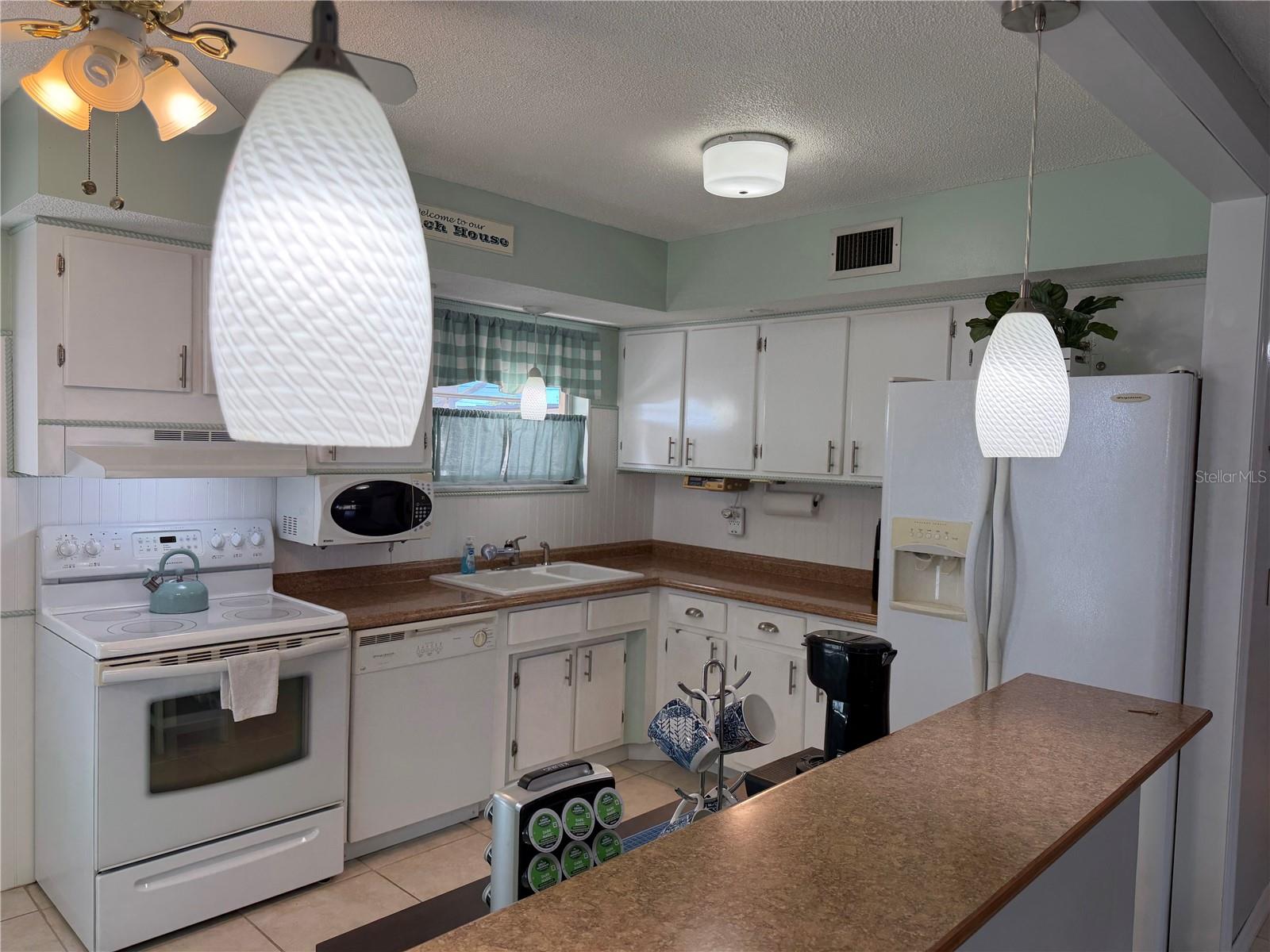 330 LASAYETTE DRIVE NE