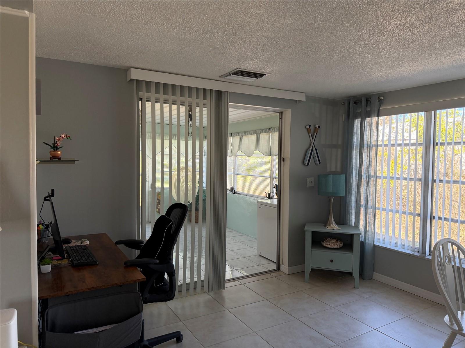 330 LASAYETTE DRIVE NE