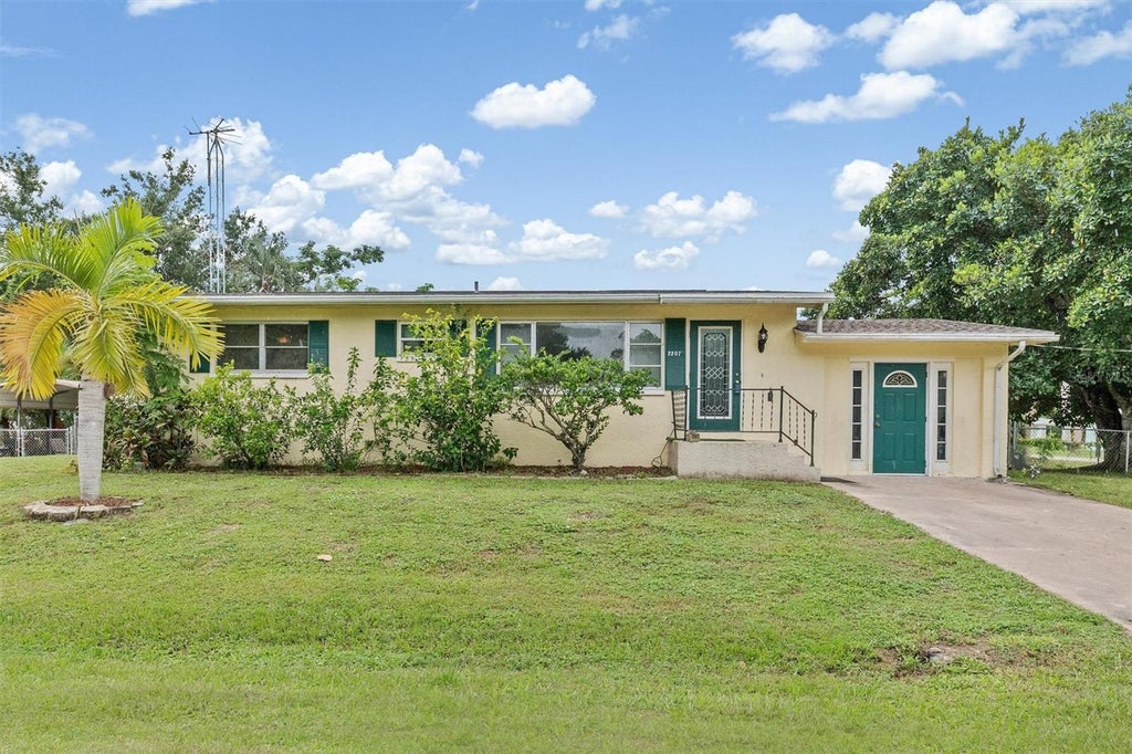 Photo of 2205 Dixie Avenue, Punta Gorda, FL 33950 (MLS # C7530592)