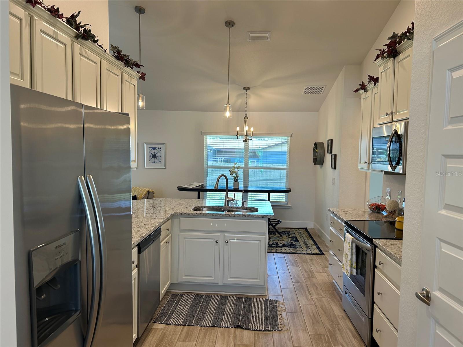 1069 - SOUTH VENICE UNIT 53 - Residential