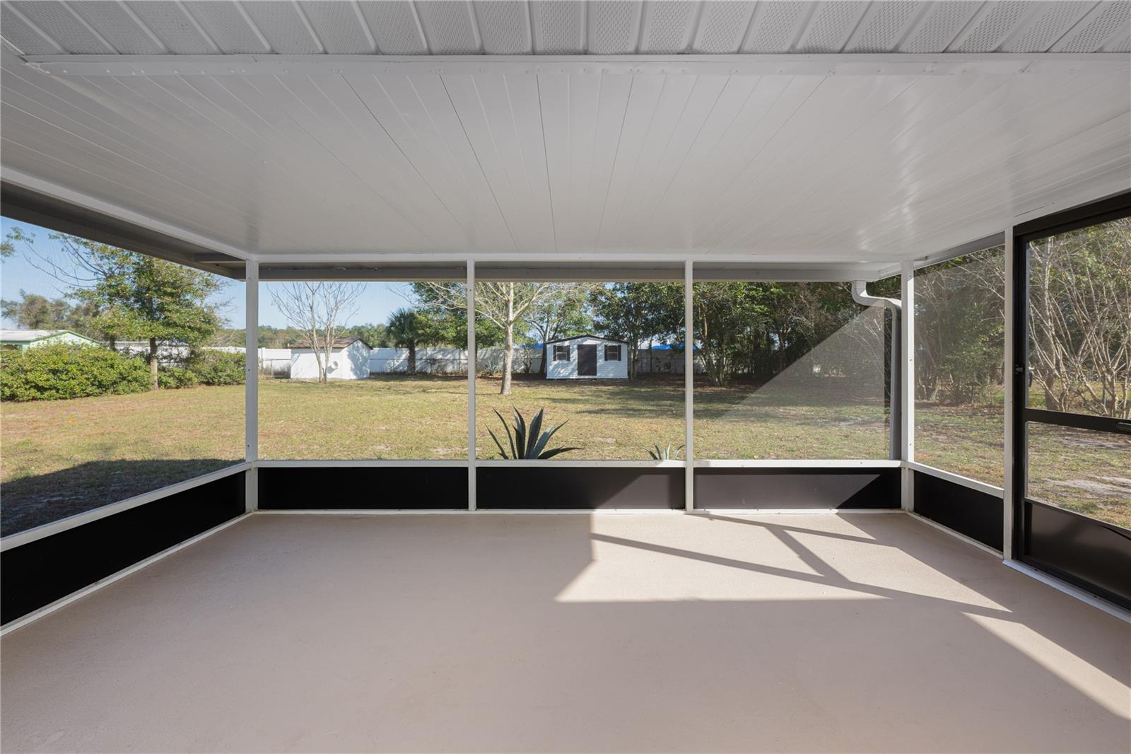 FRUITLAND PARK ZEPHYR LAKE ESTATES - Residential