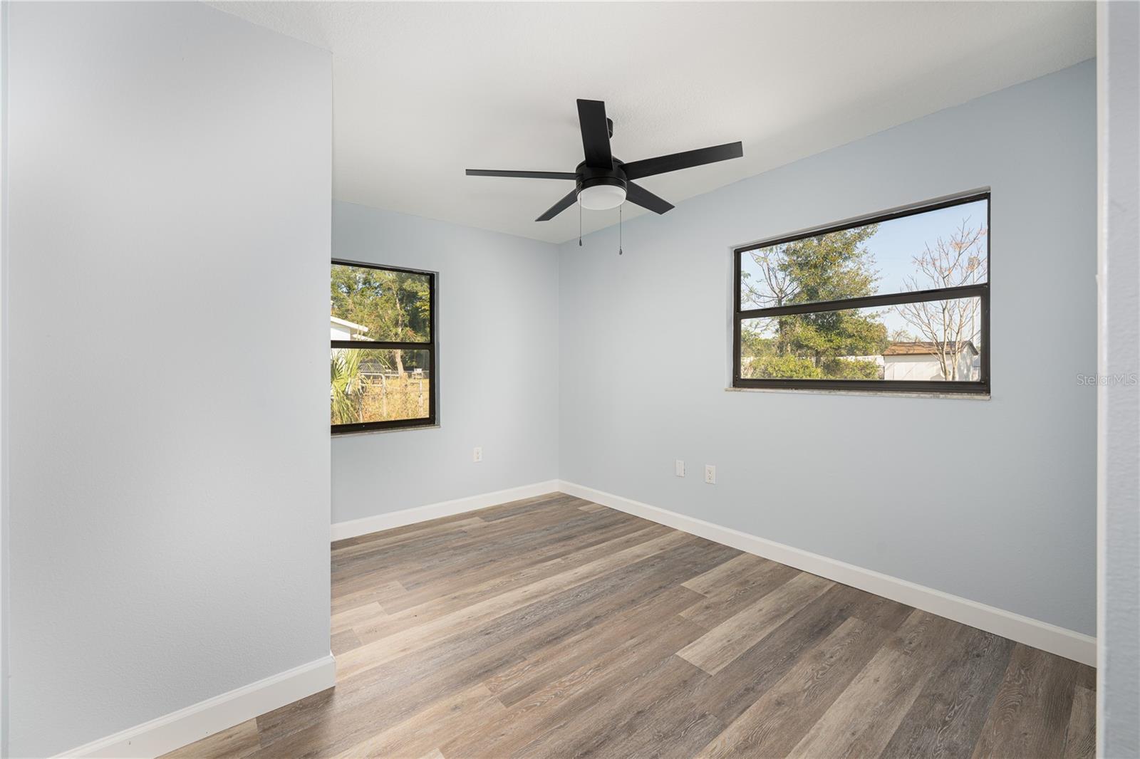 FRUITLAND PARK ZEPHYR LAKE ESTATES - Residential