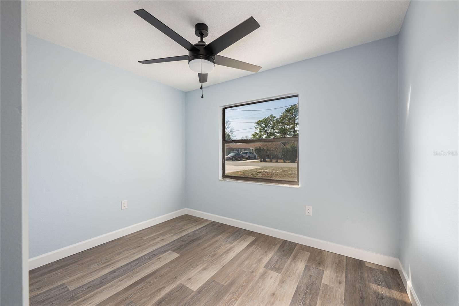 FRUITLAND PARK ZEPHYR LAKE ESTATES - Residential