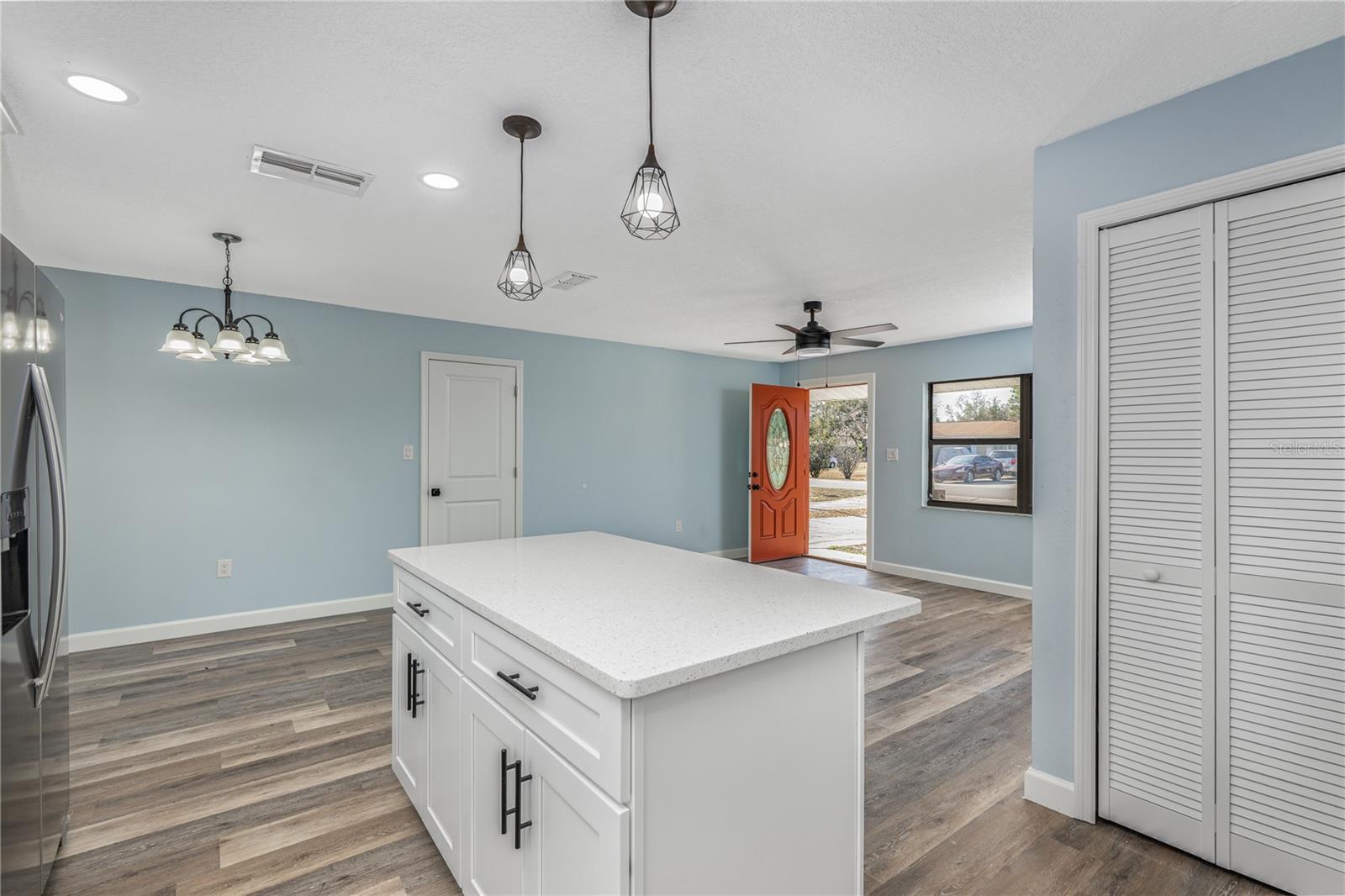 FRUITLAND PARK ZEPHYR LAKE ESTATES - Residential