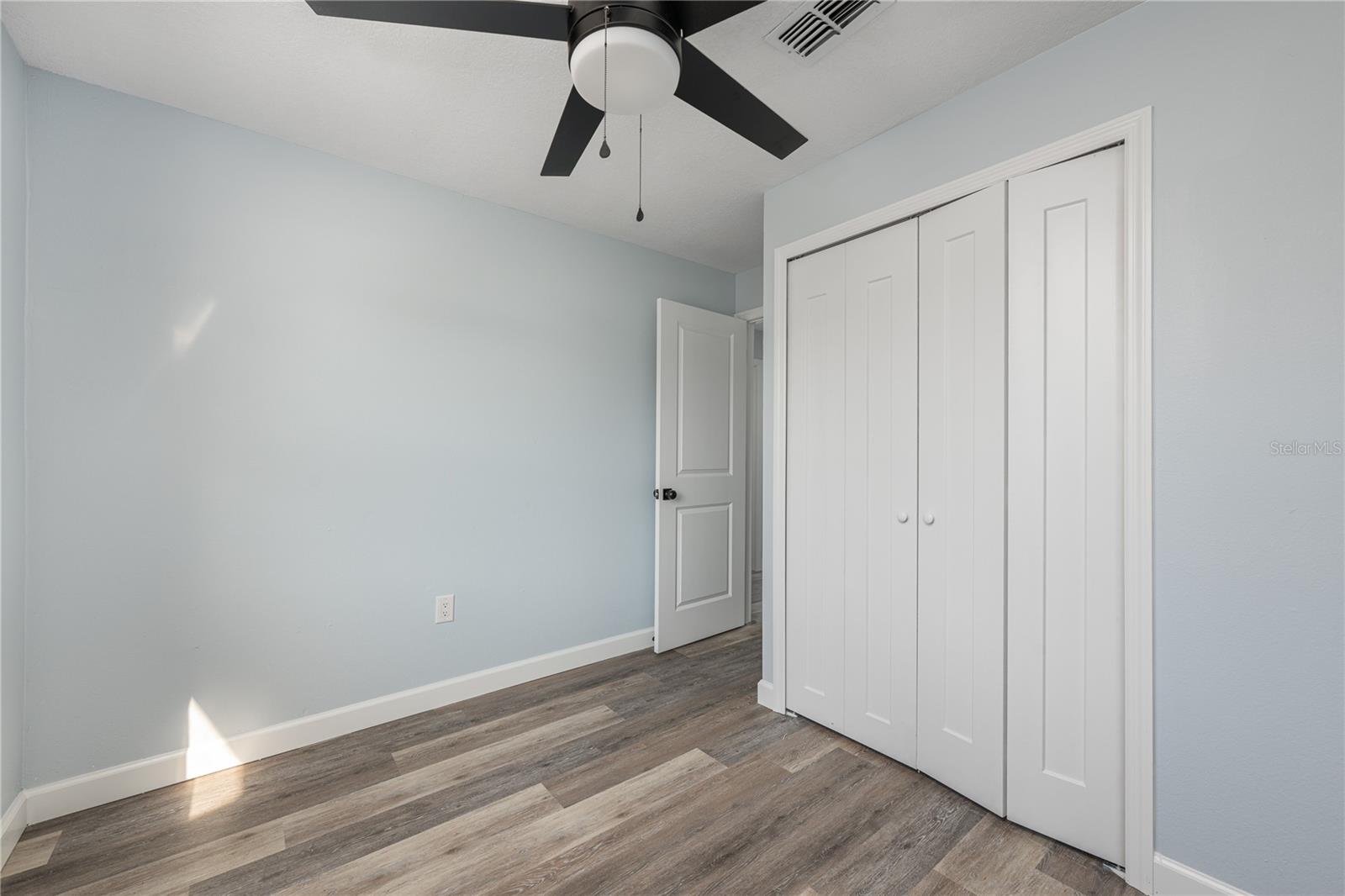 FRUITLAND PARK ZEPHYR LAKE ESTATES - Residential