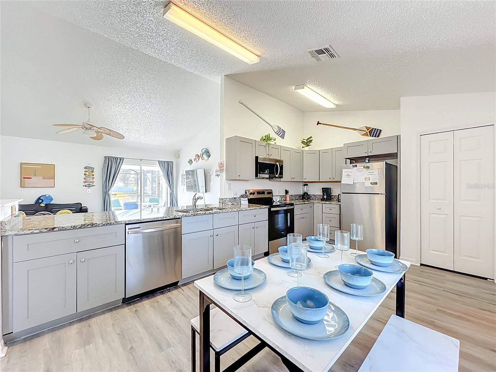 ALLAMANDA GRACE AT CRESCENT LAKES - Residential