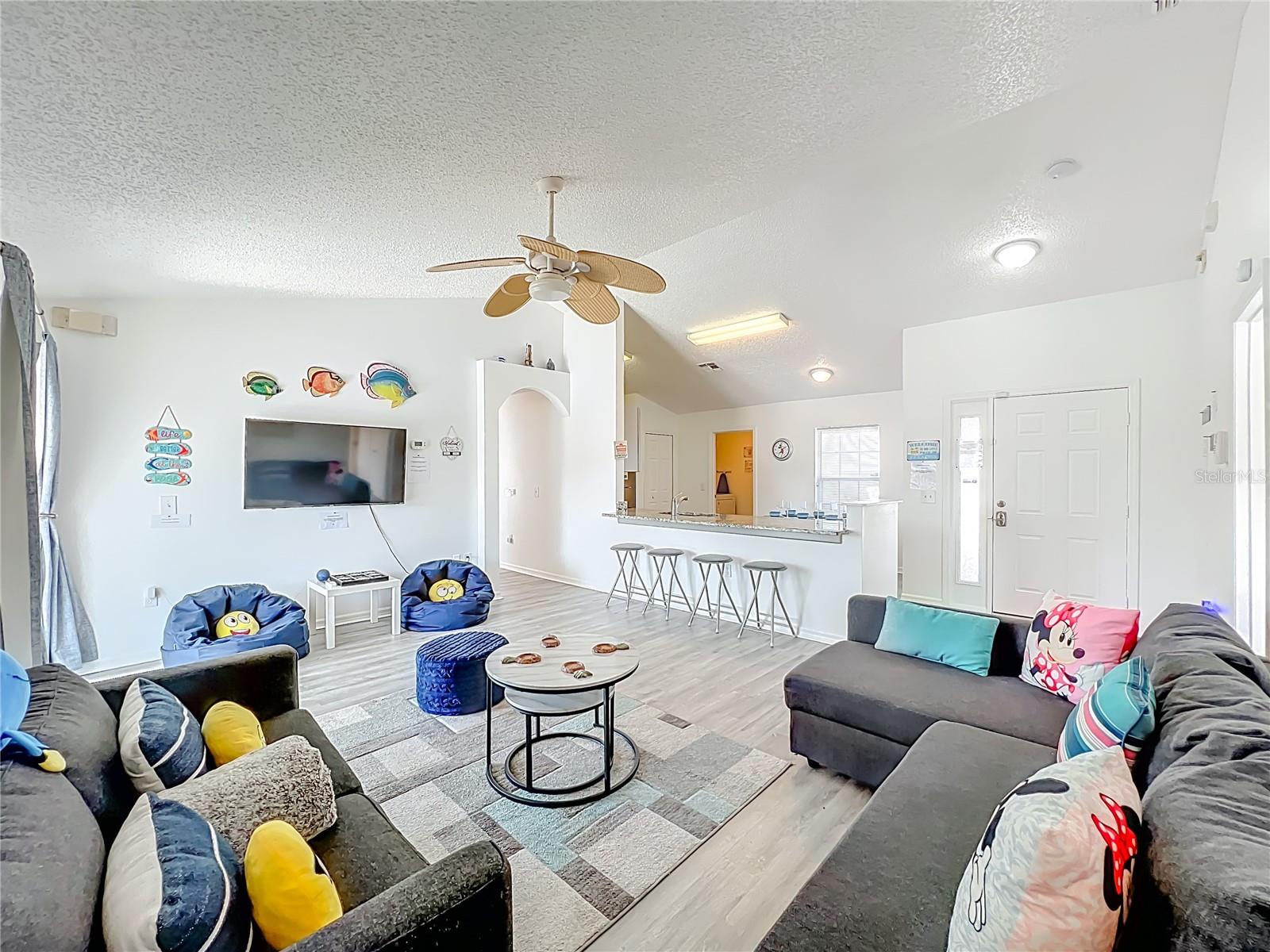 ALLAMANDA GRACE AT CRESCENT LAKES - Residential